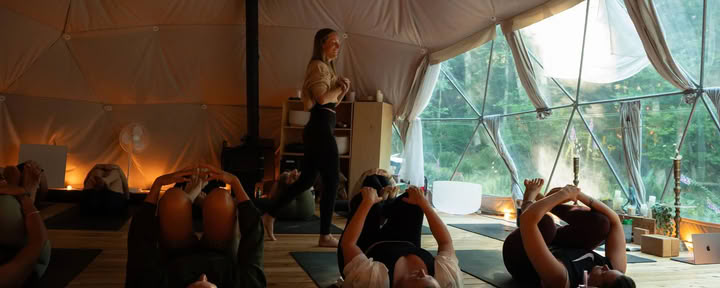 Ретрит «Evolve» с Микаэлой Миллингтон на острове Боуэн — Nectar Yoga