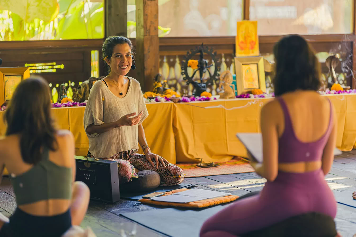 «Вайдика Дхарма: 100-часовой курс подготовки преподавателей SPIRIT Yoga»