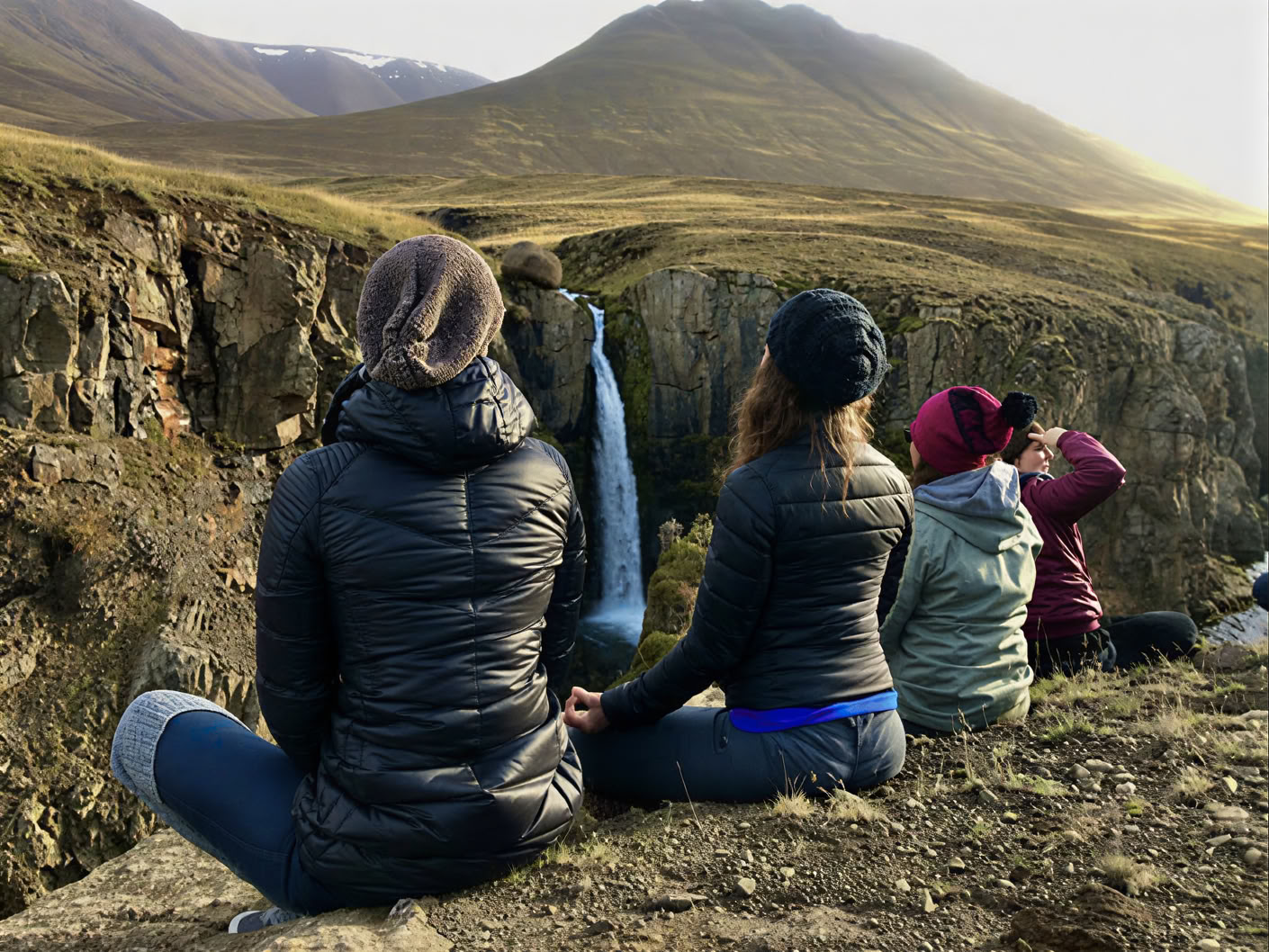Йога и походный ретрит «Золотая осень» в Исландии — даты 2026