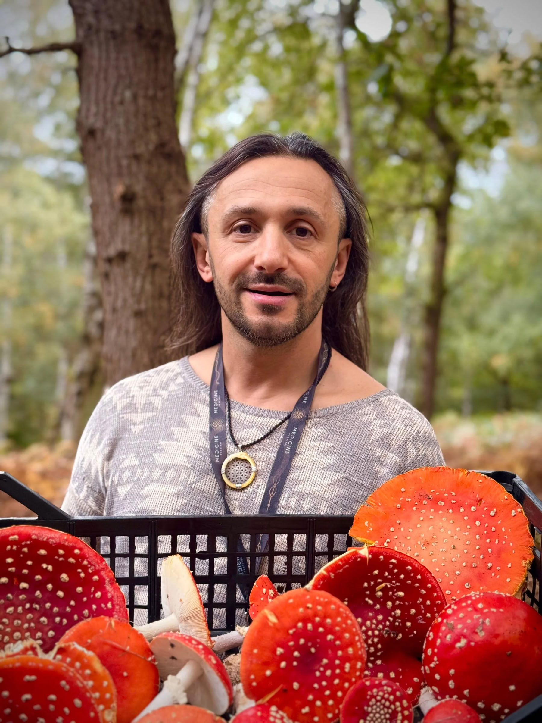 «Укоренение и отдых — ретрит по йоге и растительному кулинарному искусству — Эмили Гилкрист»