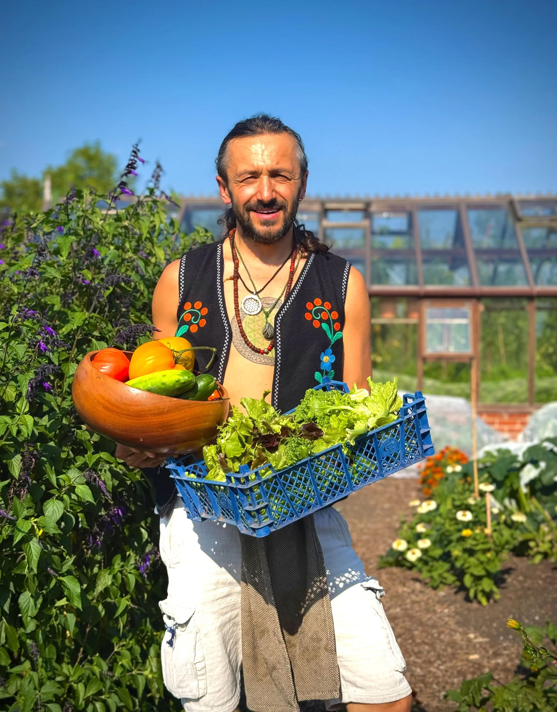 «Укоренение и отдых — ретрит по йоге и растительному кулинарному искусству — Эмили Гилкрист»