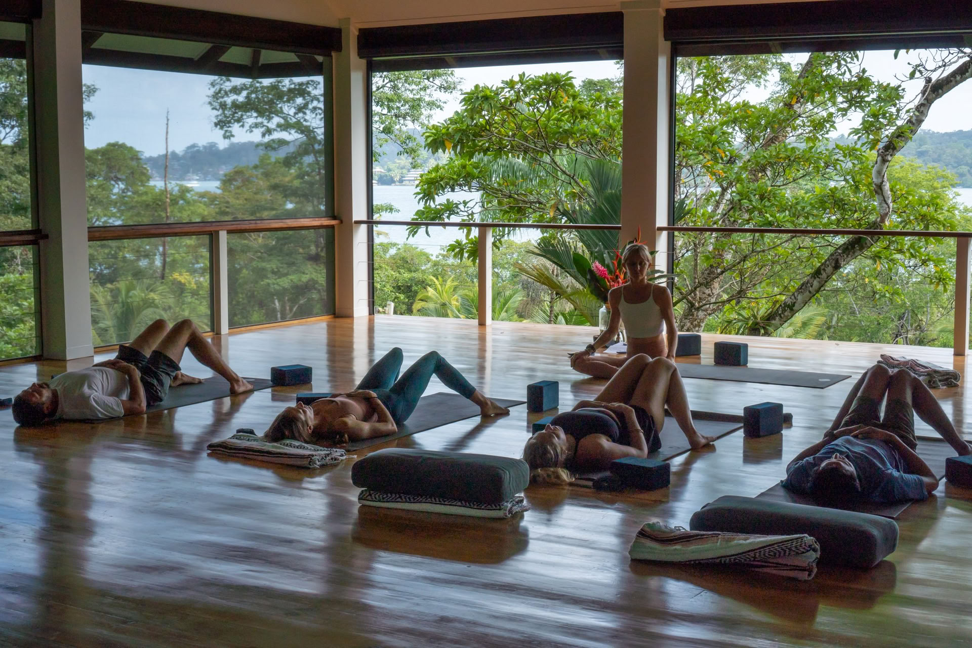Расти и расцветать: ретрит Roam Yoga & Wellness