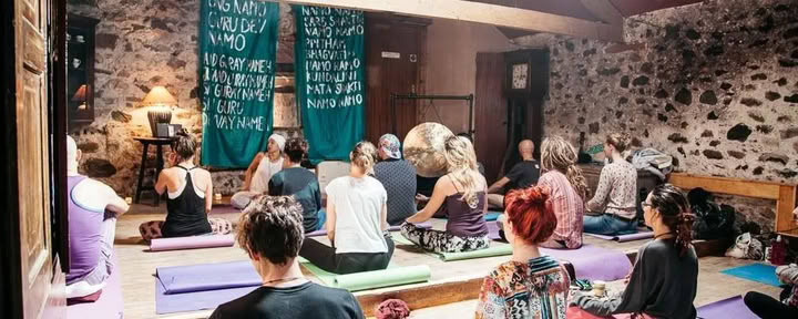 Подними свою вибрацию и прояви жизнь, которую ты хочешь — воркшоп по кундалини-йоге