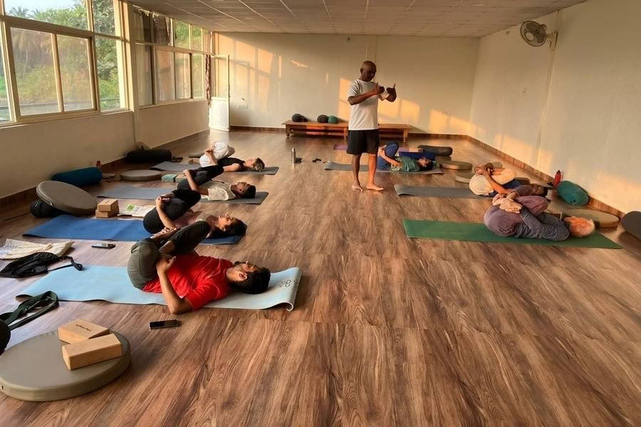 Курс подготовки преподавателей йоги на 300 часов в Майсуре