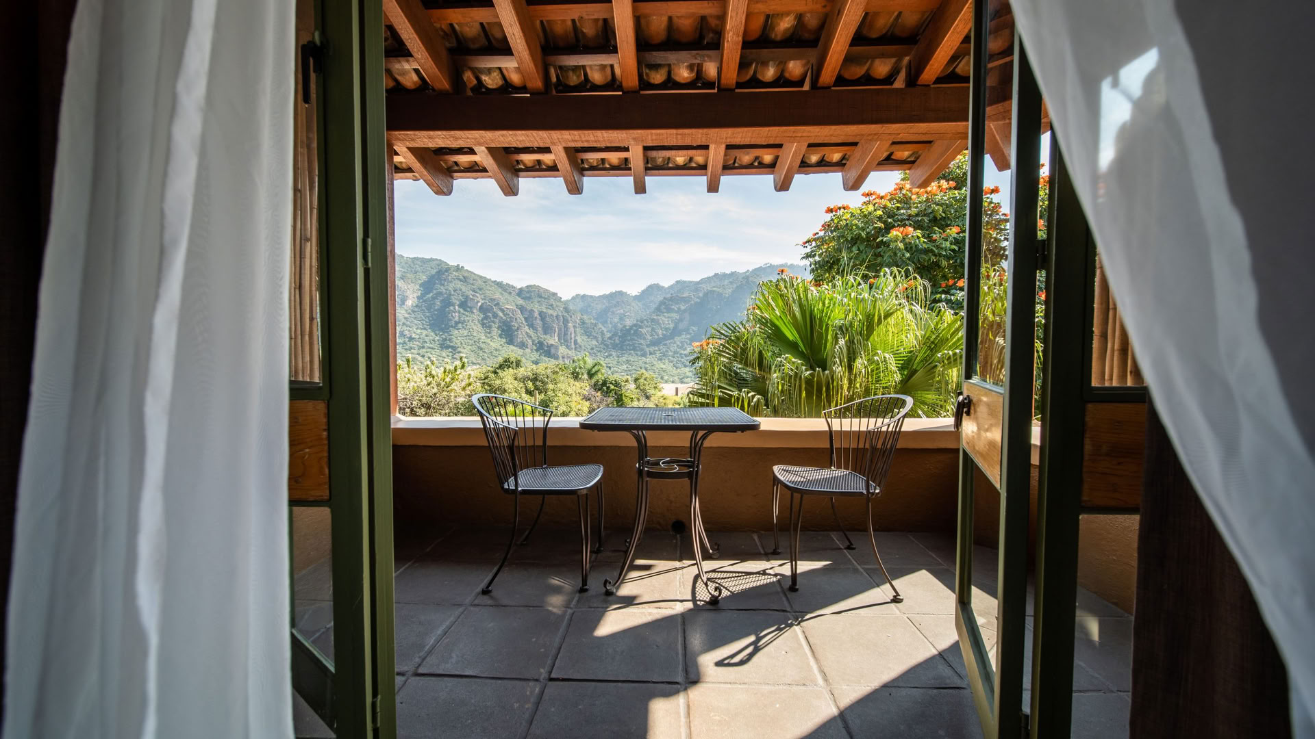 3 ночи | Hostal de la Luz