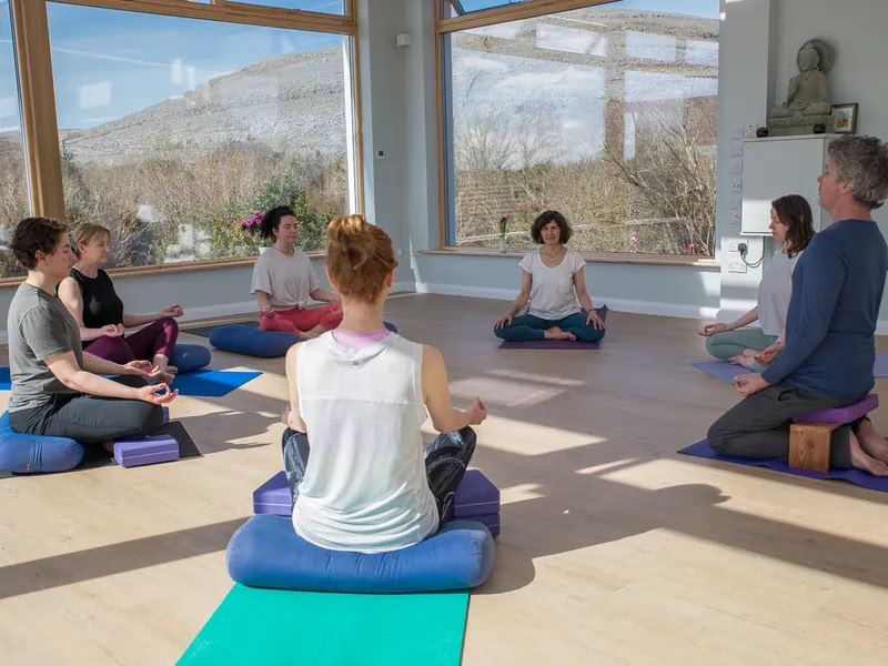 Пасхальный йога-ретрит с Элеанор Доусон | Burren Yoga Retreat | Wellness Retreats Ireland
