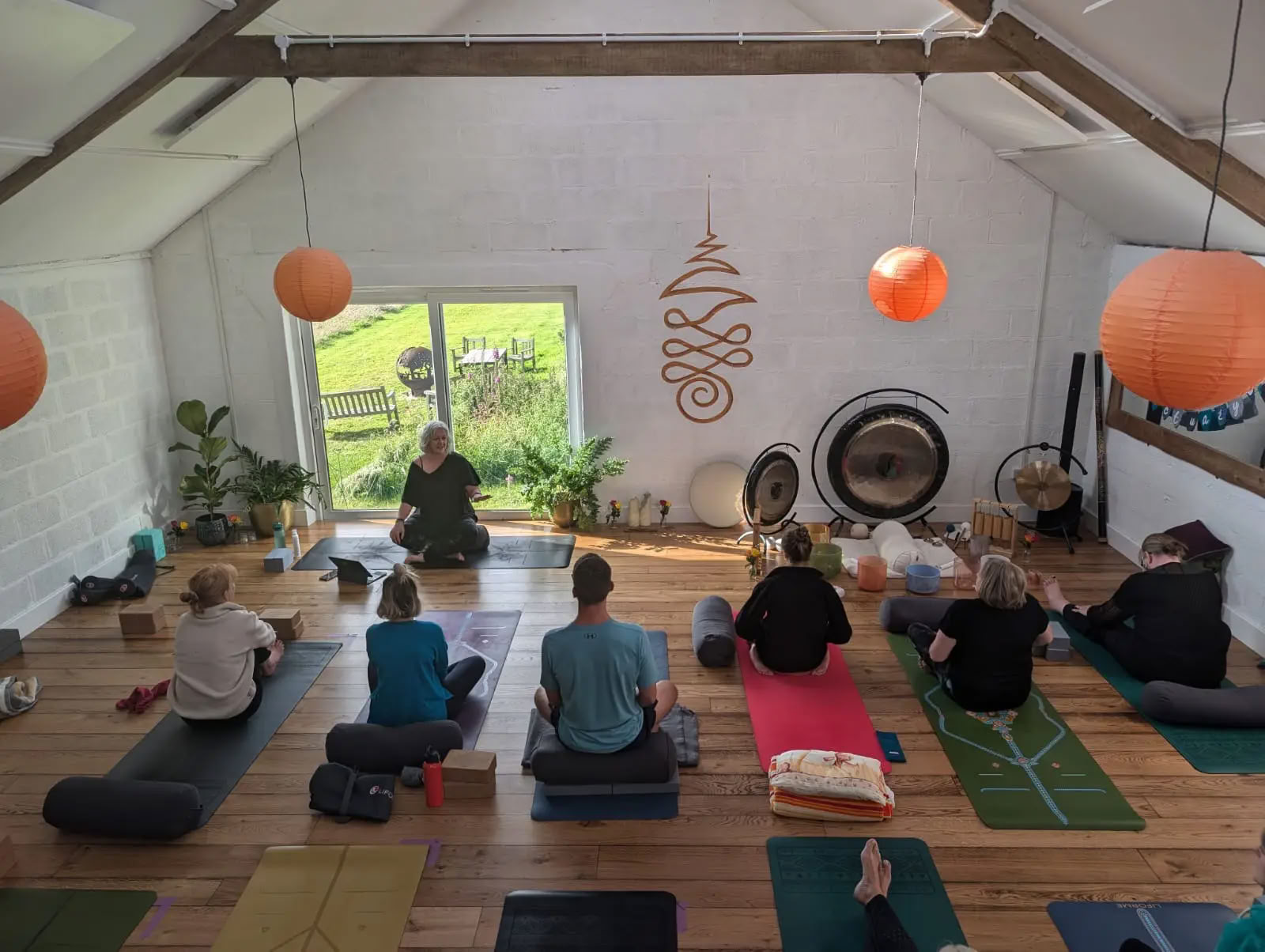 Йога-ретрит «Осеннее обновление» с Мишель Оливер, Barefoot Yogini