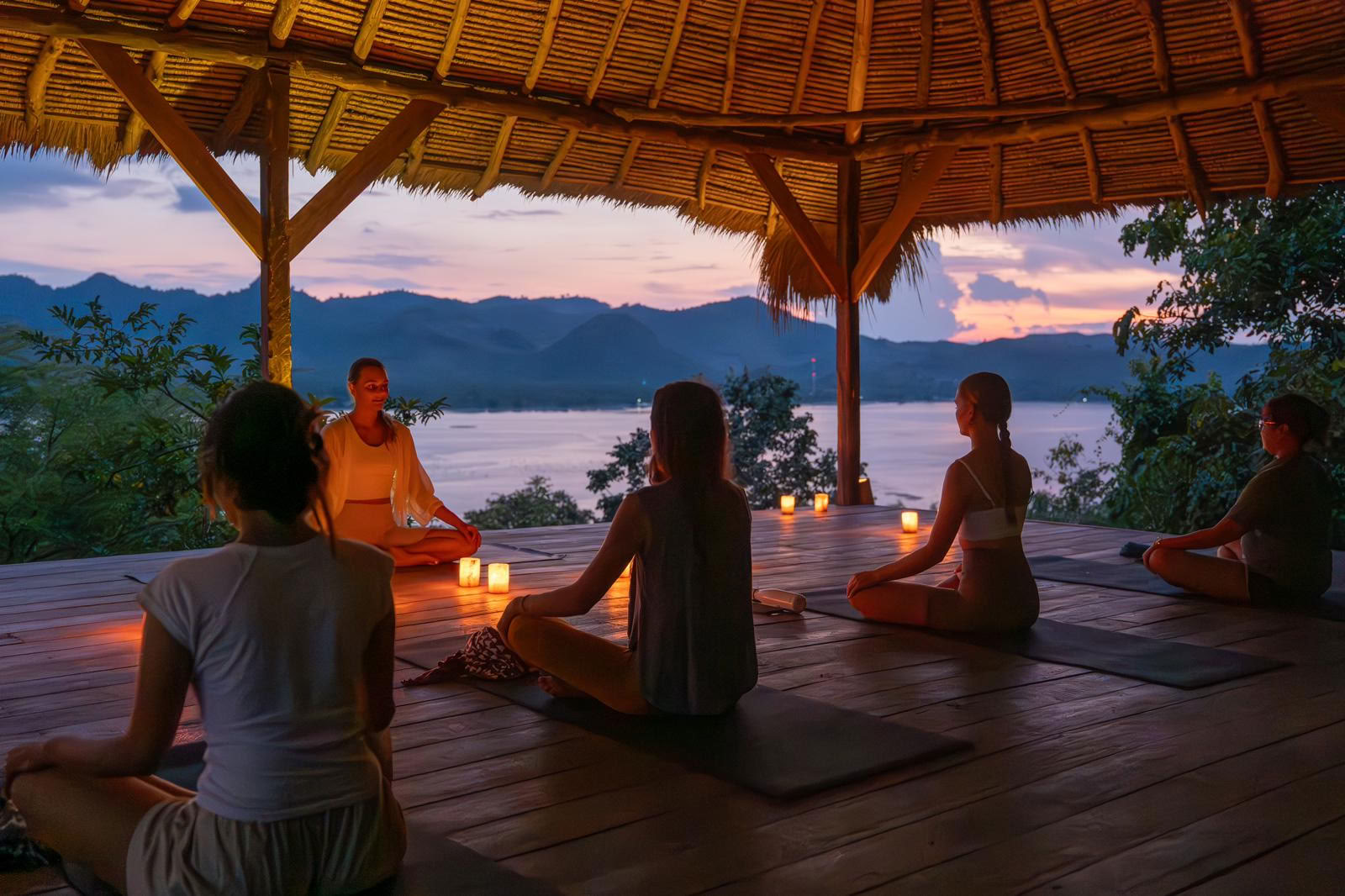 Йога — эко-лодж и ресторан Gili Asahan