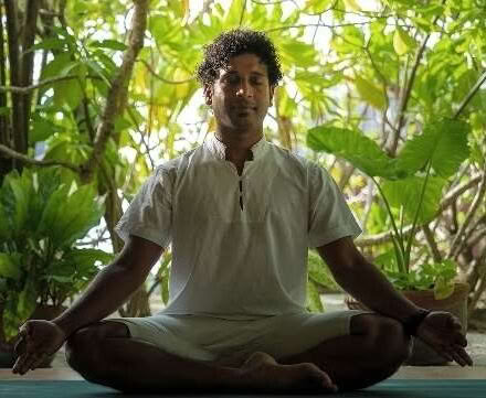 Углубите свою практику — 7-дневное погружение в йогу в Yoga Bee Sri Lanka