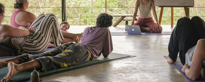 Обучение преподавателей йоги и аюрведы YogiBeYoga в июне 2025 года