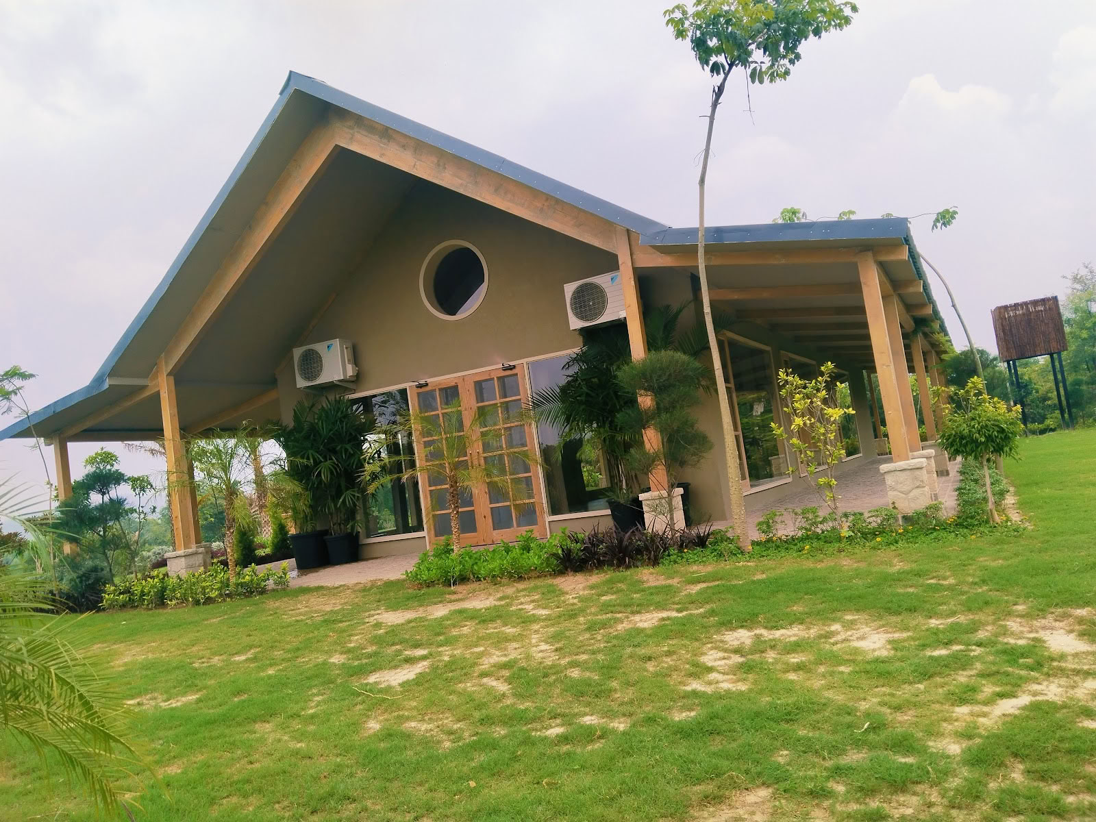 Солис Wellness Retreat Center