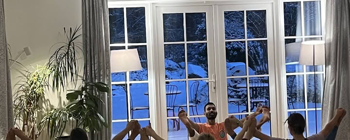 Йога Навин