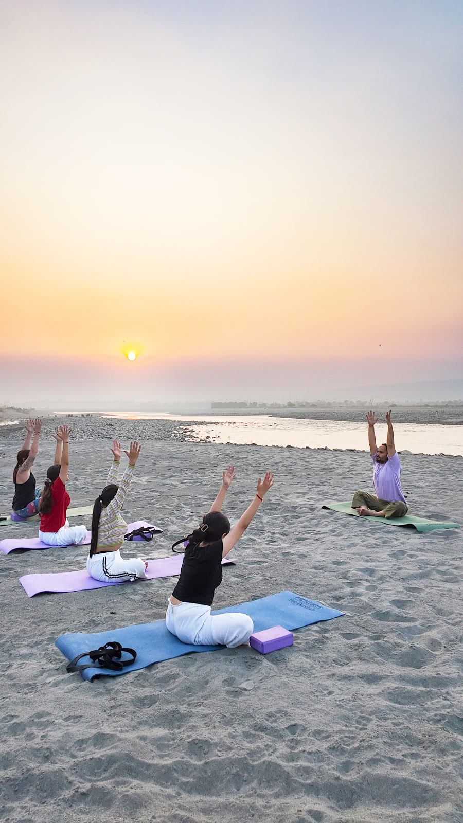 «Rishikesh Yog Darshan» — курсы подготовки преподавателей йоги в Ришикеше. Ретрит по йоге и аюрведе