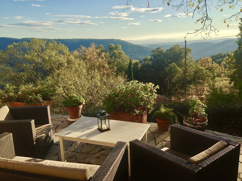 Абрикосы, био-веганский B&B, ретрит-центр, детокс