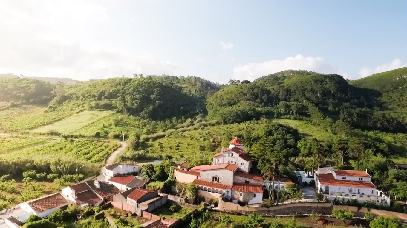 Отель для йоги и серфинга Buddha Retreats