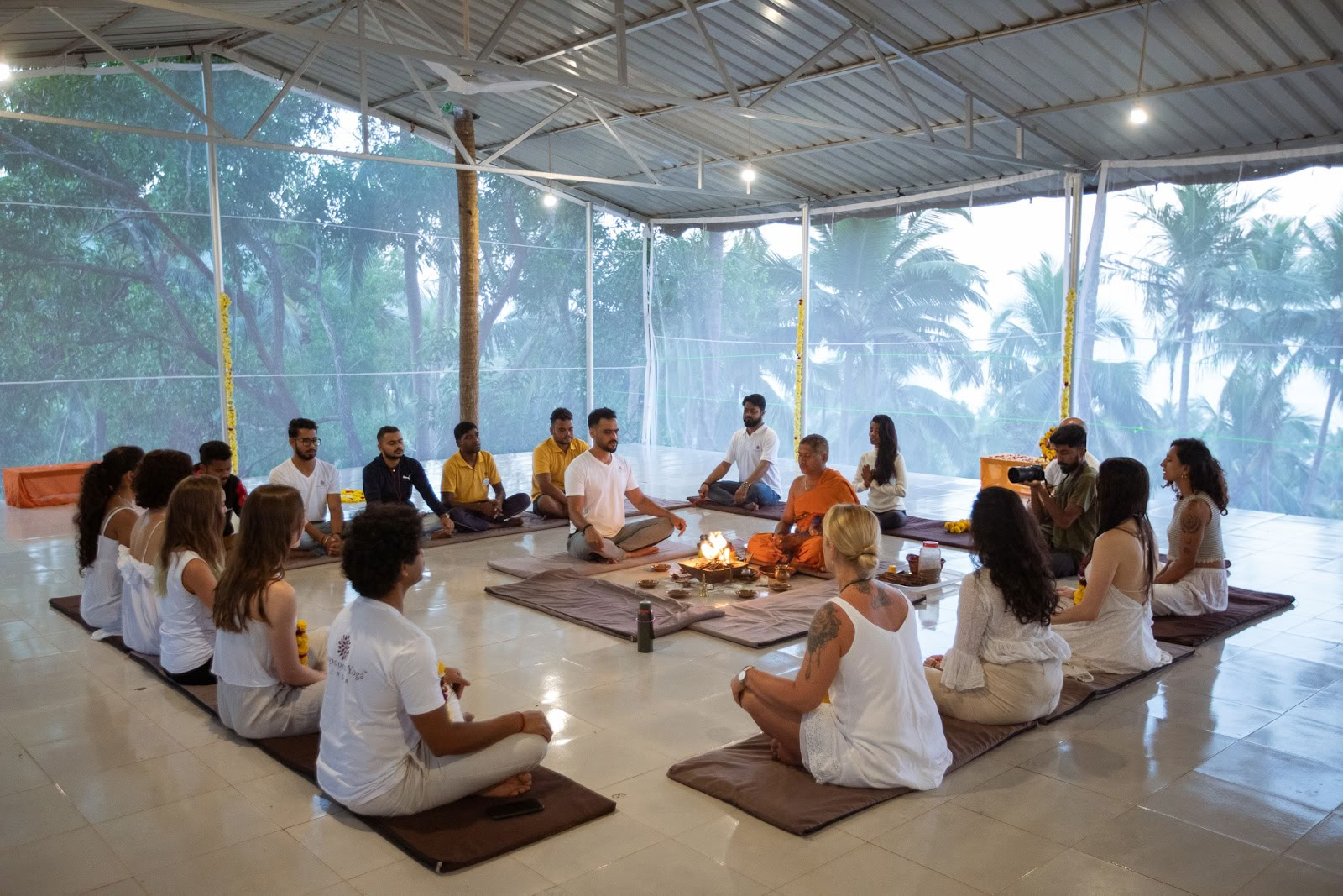 Курс подготовки преподавателей йоги в Гоа — Sampoorna Yoga