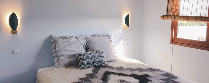Двуспальная/общая кровать в «Tiny house Sea»