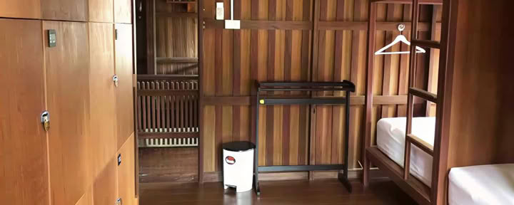 Односпальная кровать в хостеле с кондиционером, 6-местный номер