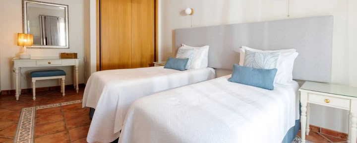Salema Room